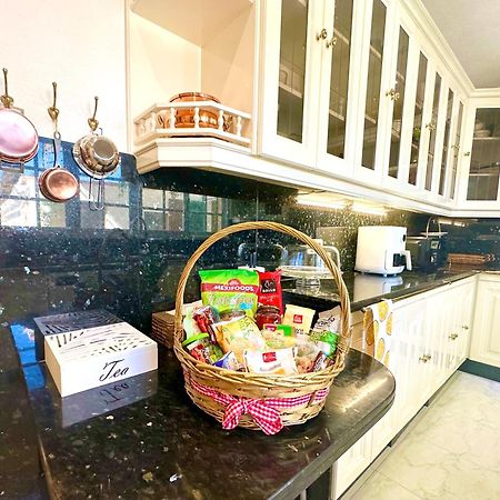 Villa Casacara Marbella Beachside Costabella -Spain Ngoại thất bức ảnh