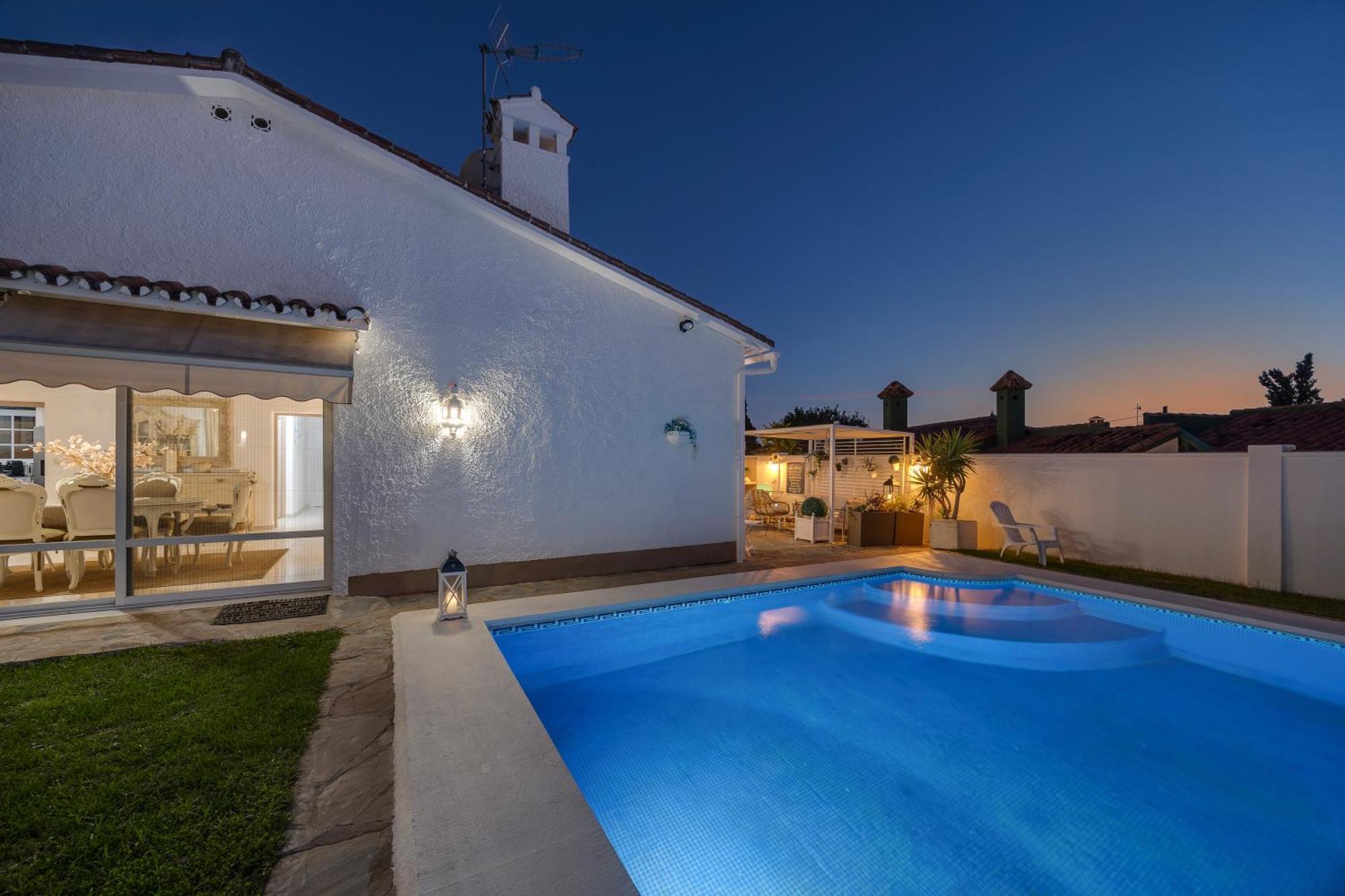 Villa Casacara Marbella Beachside Costabella -Spain Ngoại thất bức ảnh