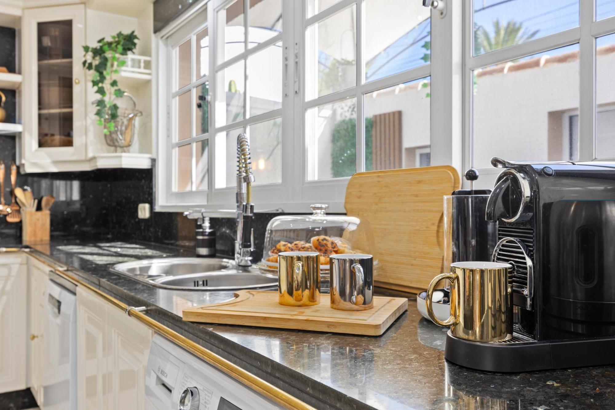 Villa Casacara Marbella Beachside Costabella -Spain Ngoại thất bức ảnh